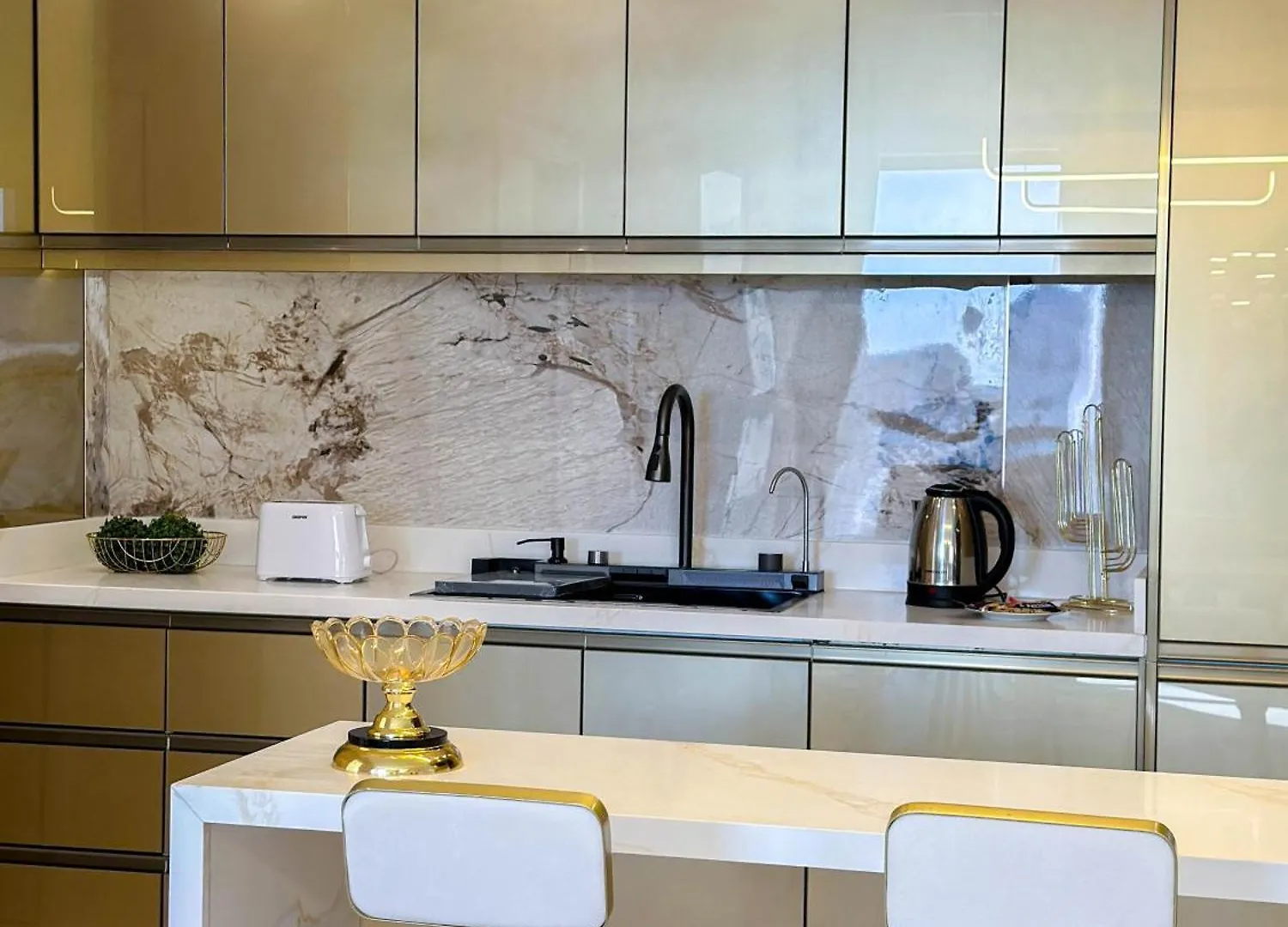 Beachfront Bliss 2Br Apartment In Shams 2 Dubai United Arab Emirates