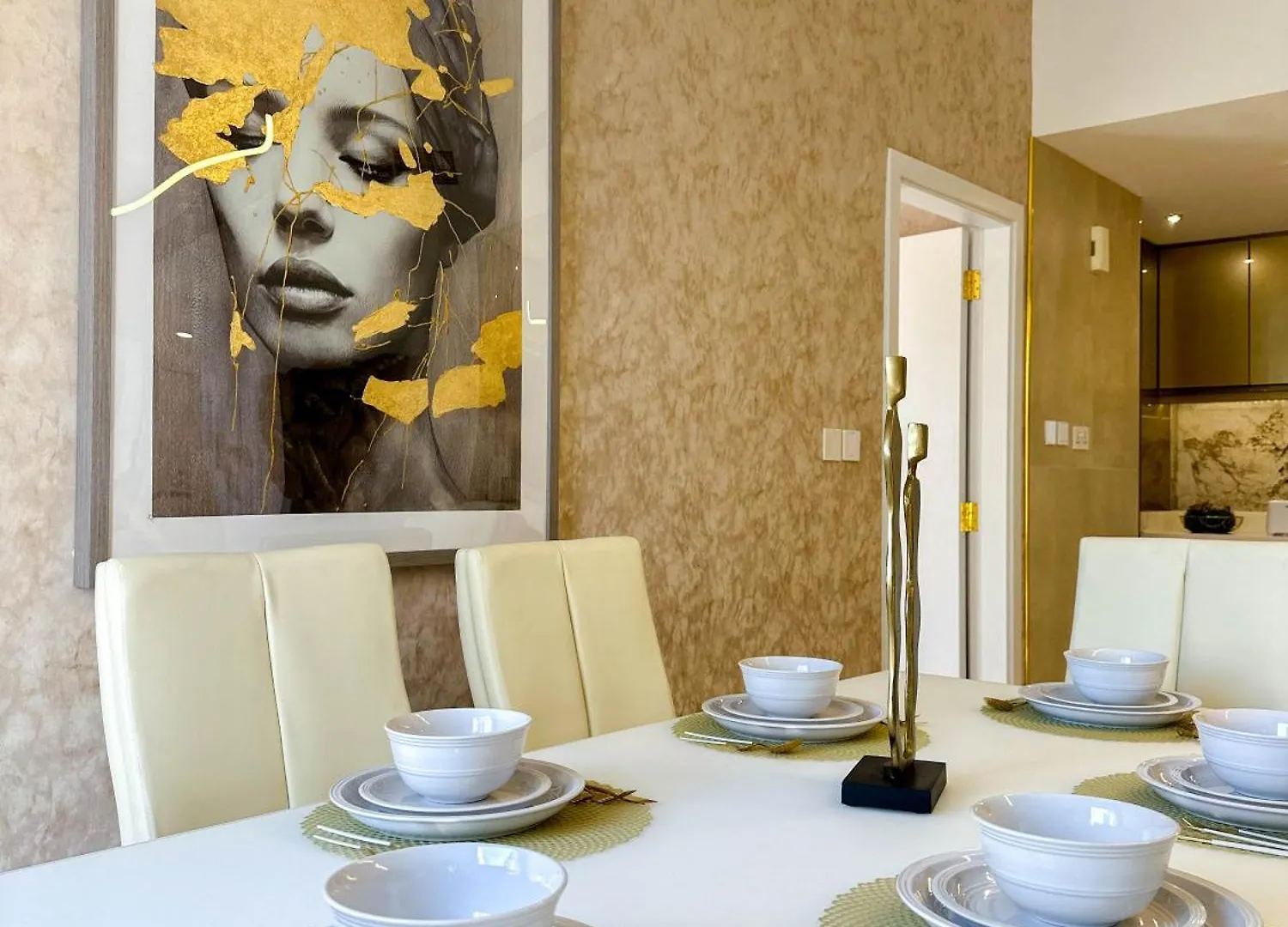 Beachfront Bliss 2Br Apartment In Shams 2 Dubai