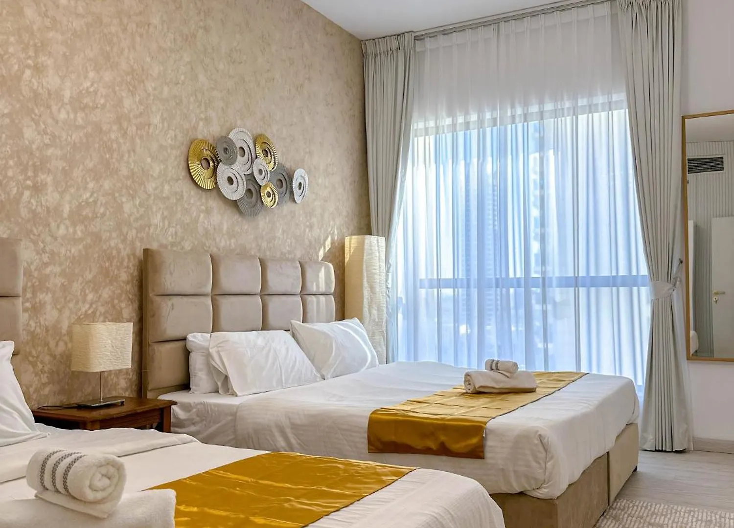 Beachfront Bliss 2Br Apartment In Shams 2 Dubai